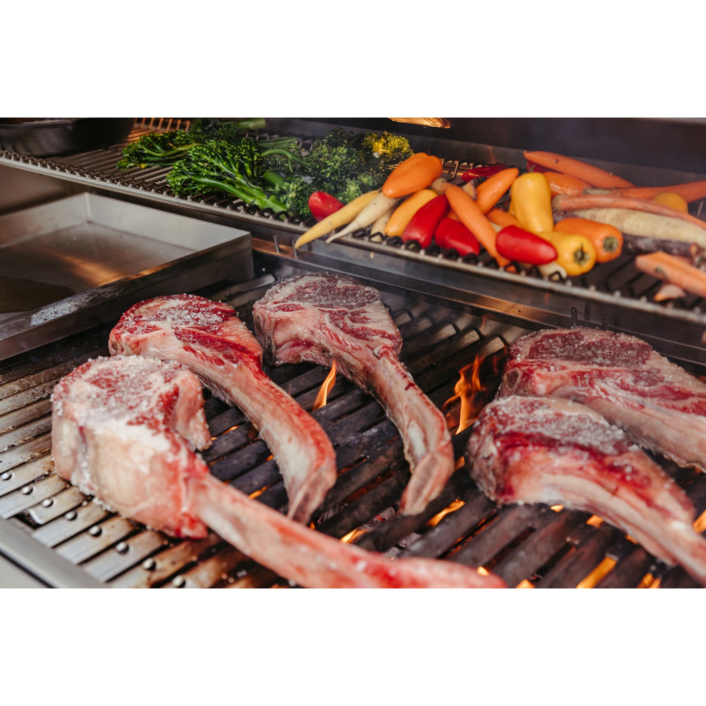 Muscle - 36" Freestanding Hybrid Grill - Liquid Propane