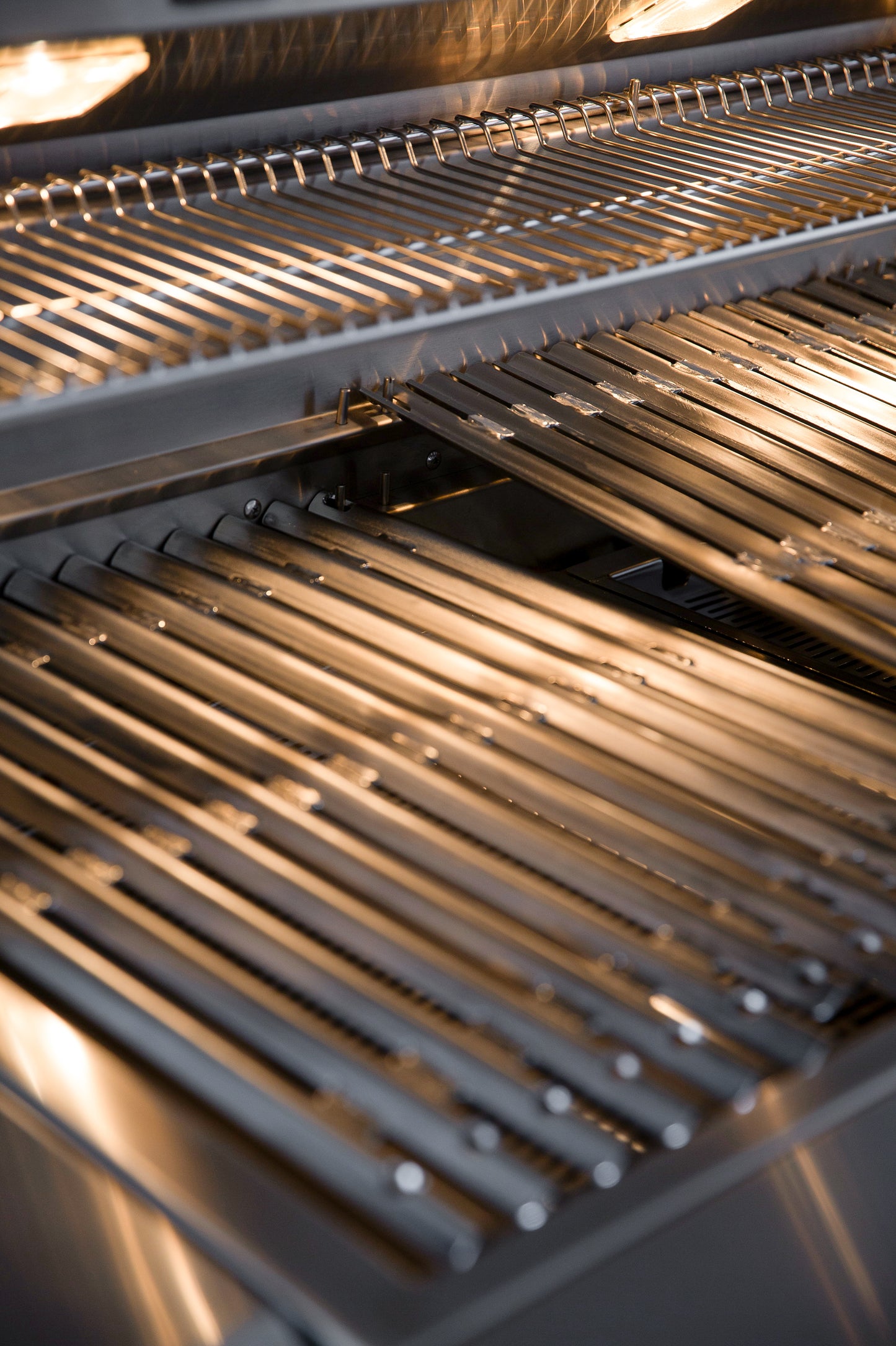 Encore - 54" Built-in Hybrid Grill - Natural Gas