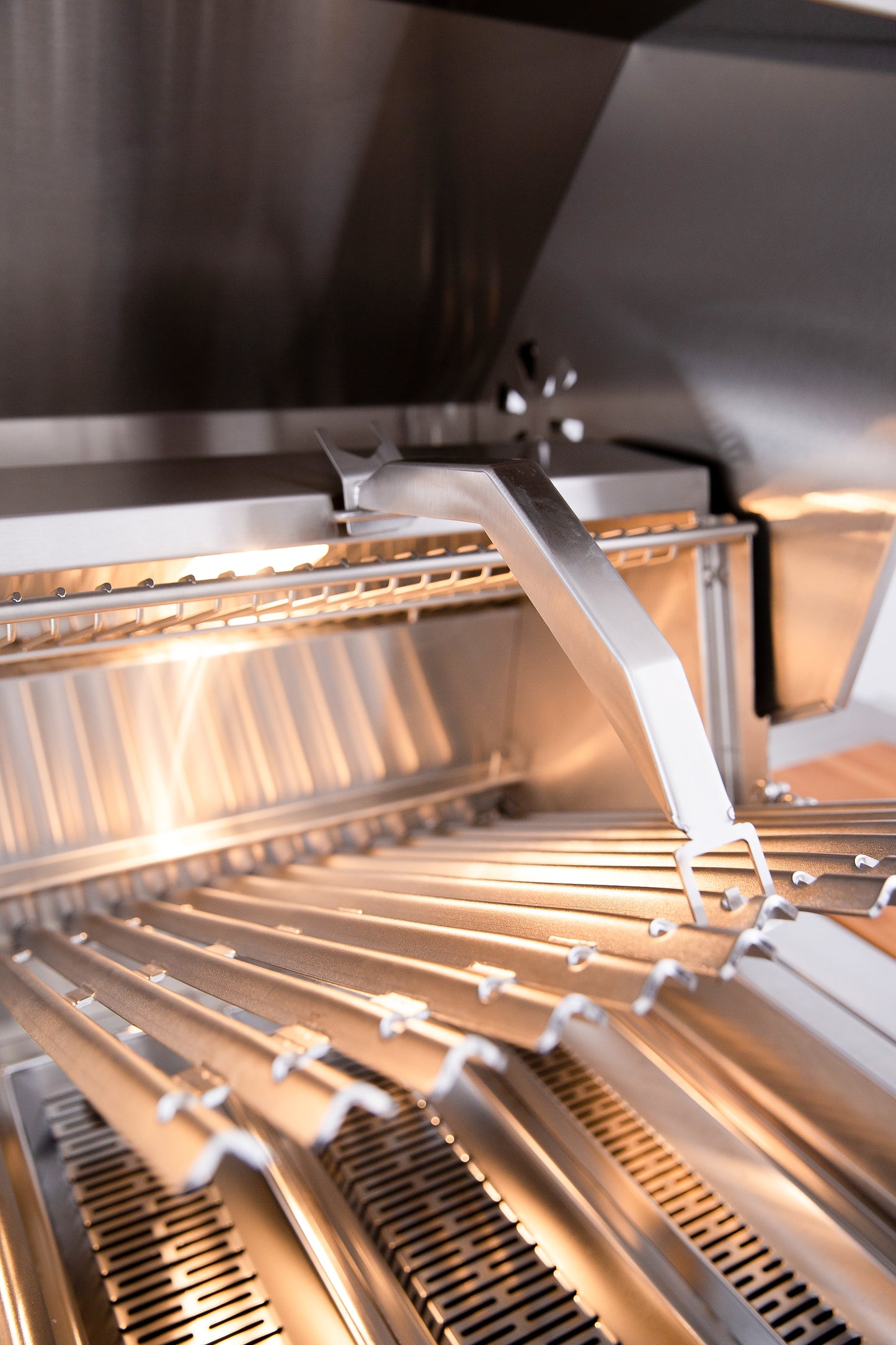 Encore - 54" Built-in Hybrid Grill - Natural Gas