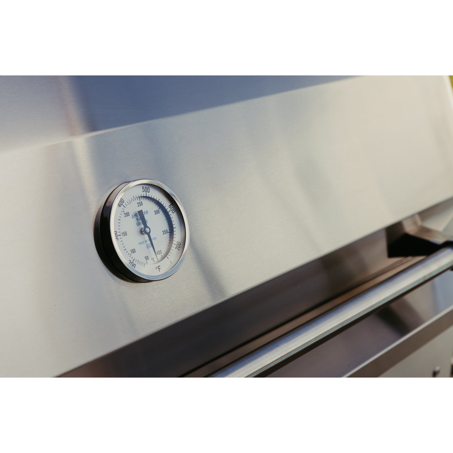 Muscle - 54" Freestanding Hybrid Grill - Liquid Propane