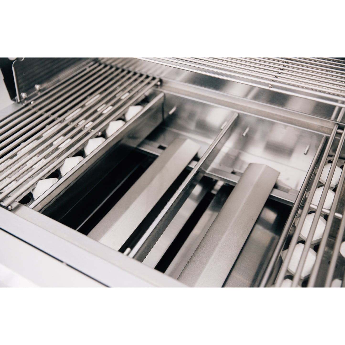 32" Sizzler Pro Series Grill – Liquid Propane