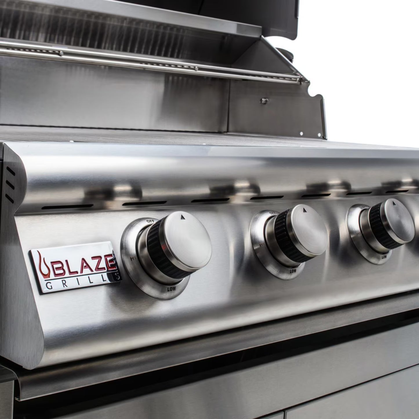 TrueFlame 32" 4-Burner Freestanding Natural Gas Grill with Deluxe Cart