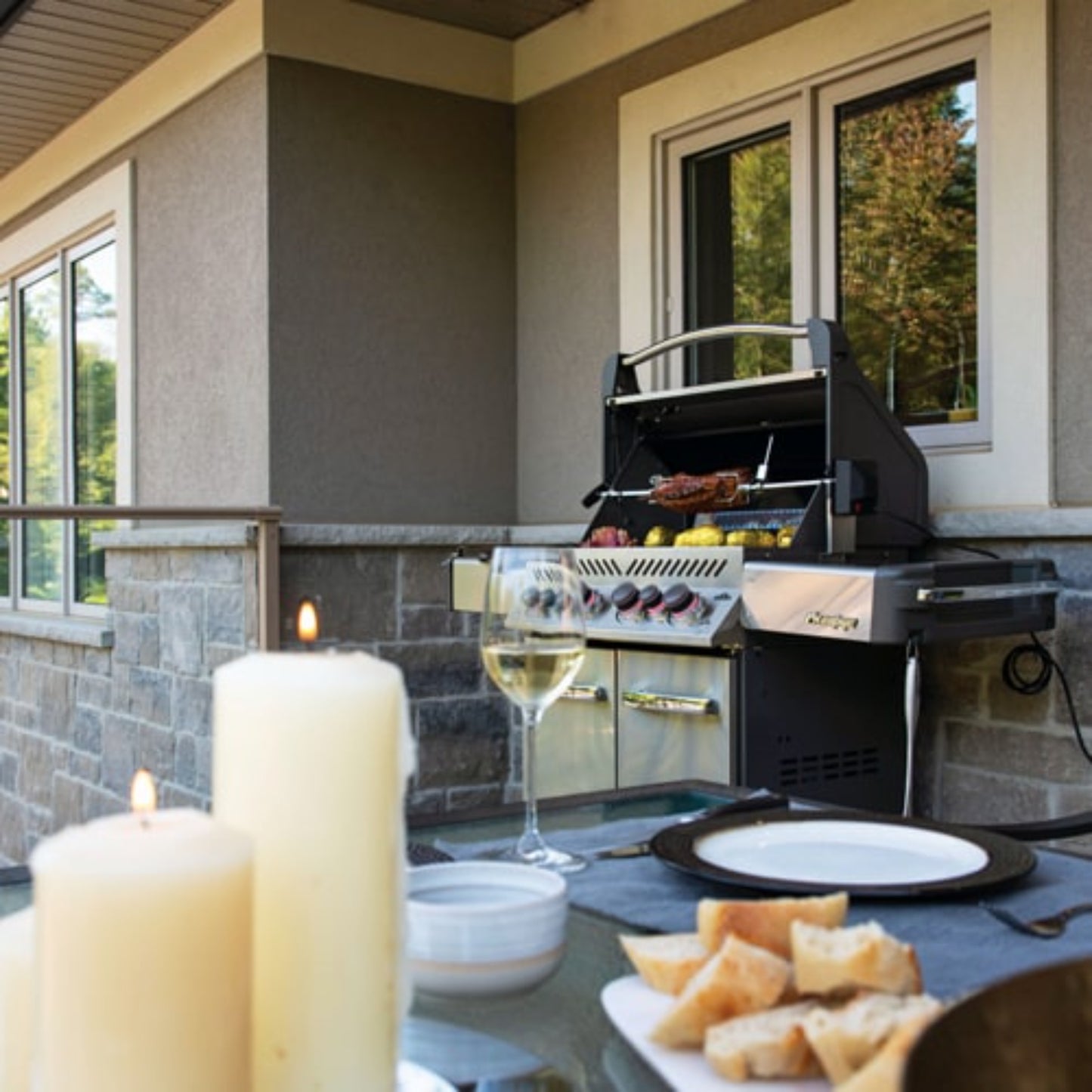 Napoleon Prestige® 500 Natural Gas Grill (Stainless Steel)