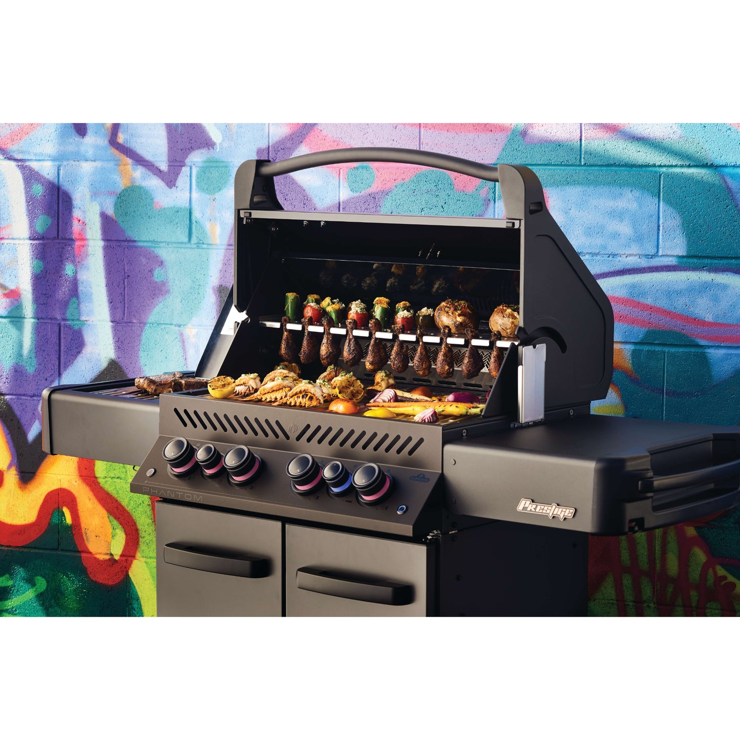 Napoleon Phantom Prestige® 500 Connected Gas Grill (Propane)