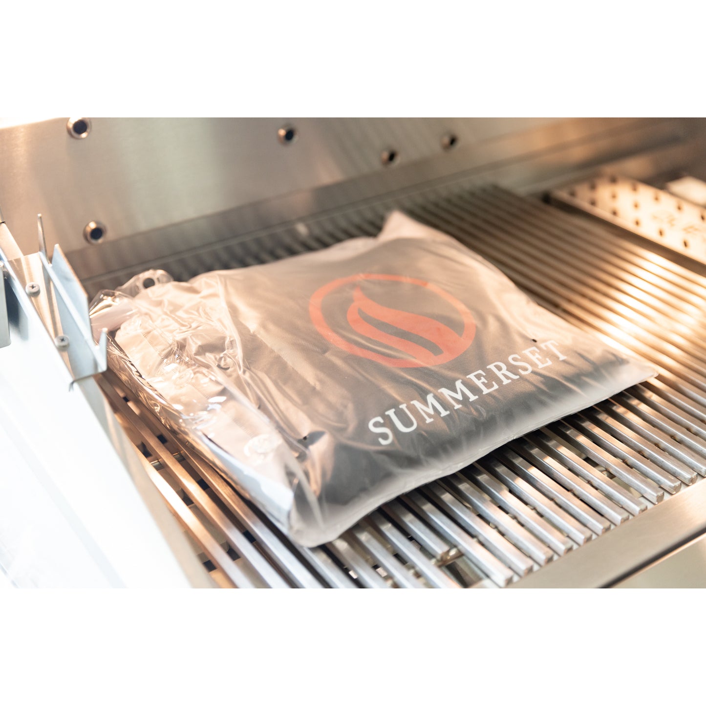 Summerset Quest Freestanding 30" Liquid Propane Grill with Deluxe Cart