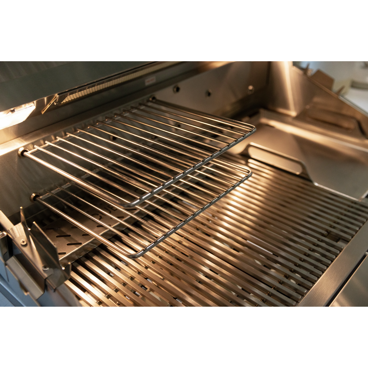 Summerset Quest 42" Freestanding Natural Gas Grill with Deluxe Cart