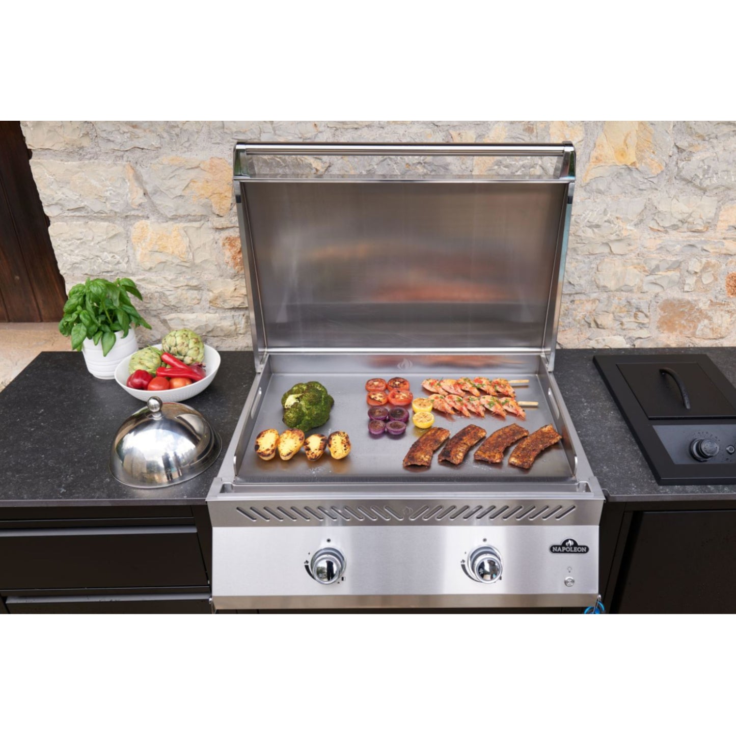 Napoleon Grill Built-In 700 Series 32" Griddle, Propane, Stainless Steel