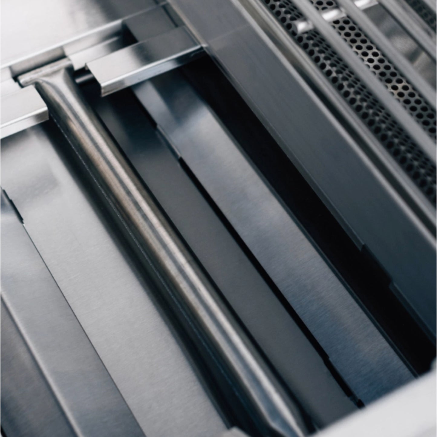 TrueFlame E Series 25" 3 Burner Gas Grill - Natural Gas