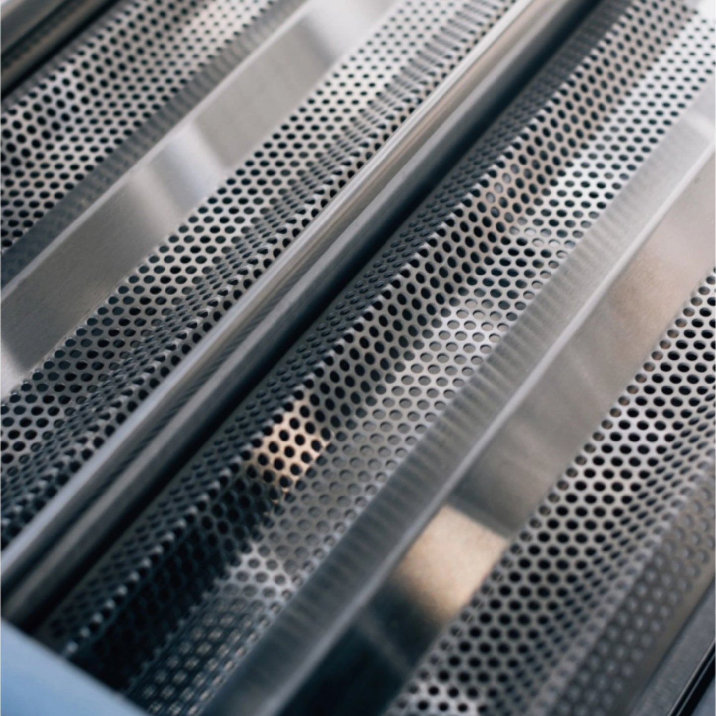 TrueFlame E Series 32" 4 Burner Gas Grill - Natural Gas