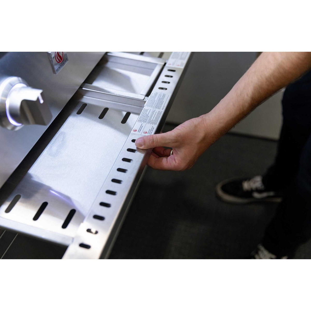 Summerset Quest 30" Grill stainless steel interior with removable cooking components and slotted heat panel